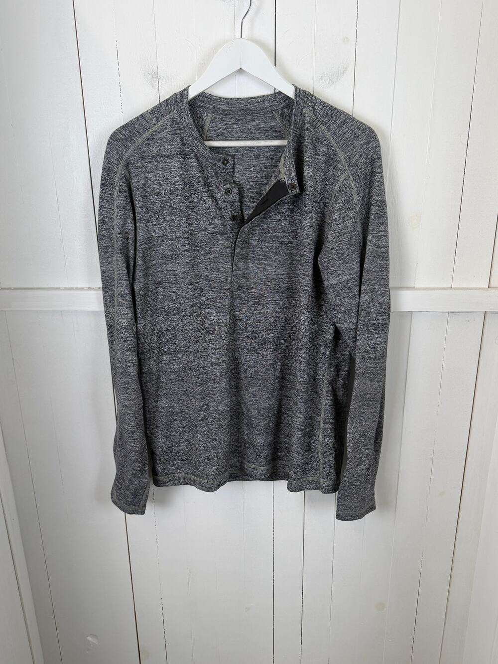 Lululemon Men's Gray Dress Shirt Size L Nylon Pre-Owned